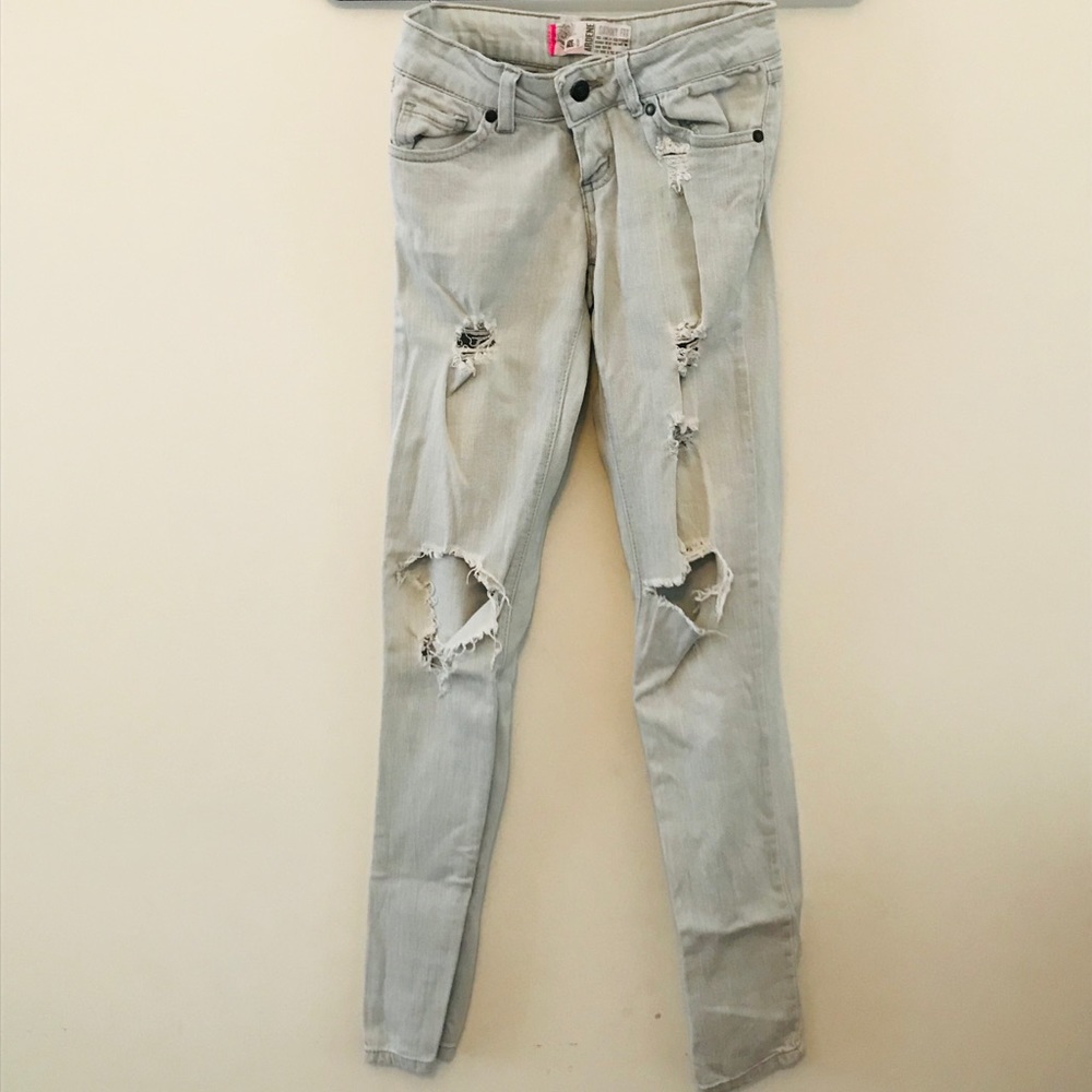 Ardene ripped skinny jeans
